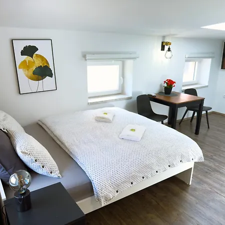 Apartament Za Divadlem Broumov